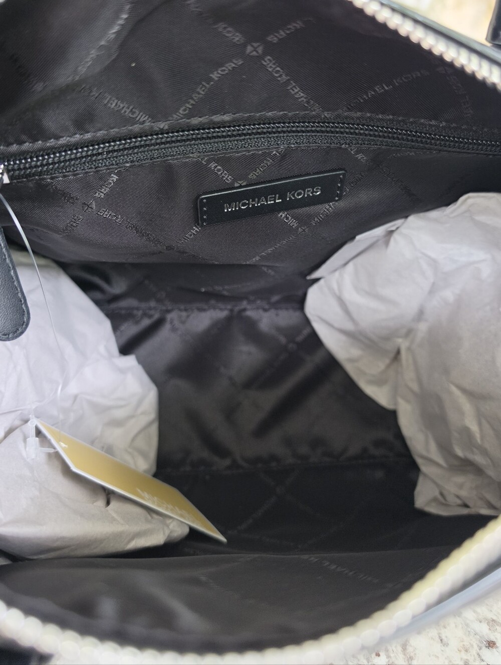 Michael Kors Jet Set Travel Medium Black Duffle Satchel - Picture 5 of 9